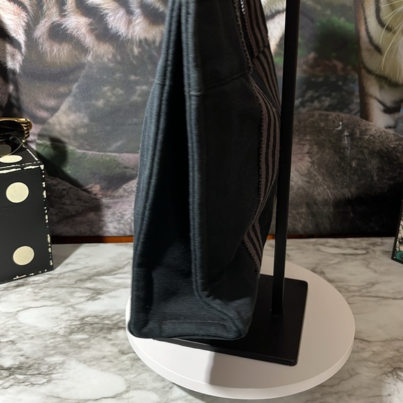 HERMES PM TOTE BAG IN VERY GOOD CONDITION. - Picture 2 of 14